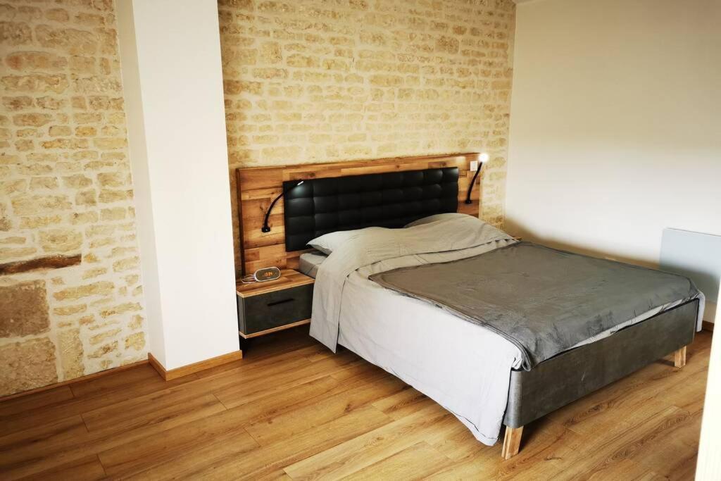 Logement Entier A La Creche Exterior photo